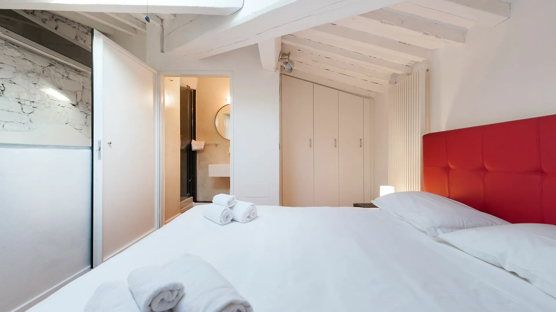 Apartment In Florence Italy