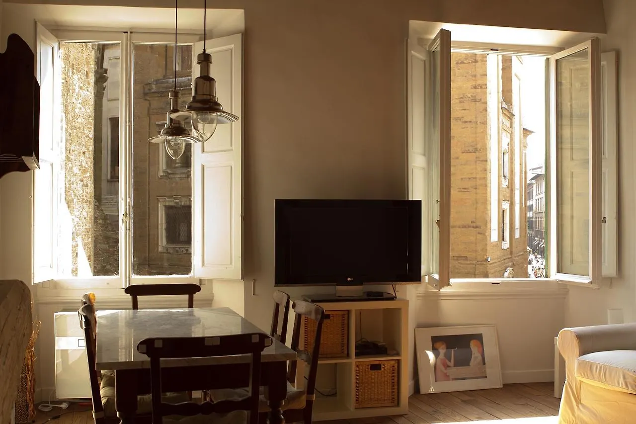 Apartment In Florence